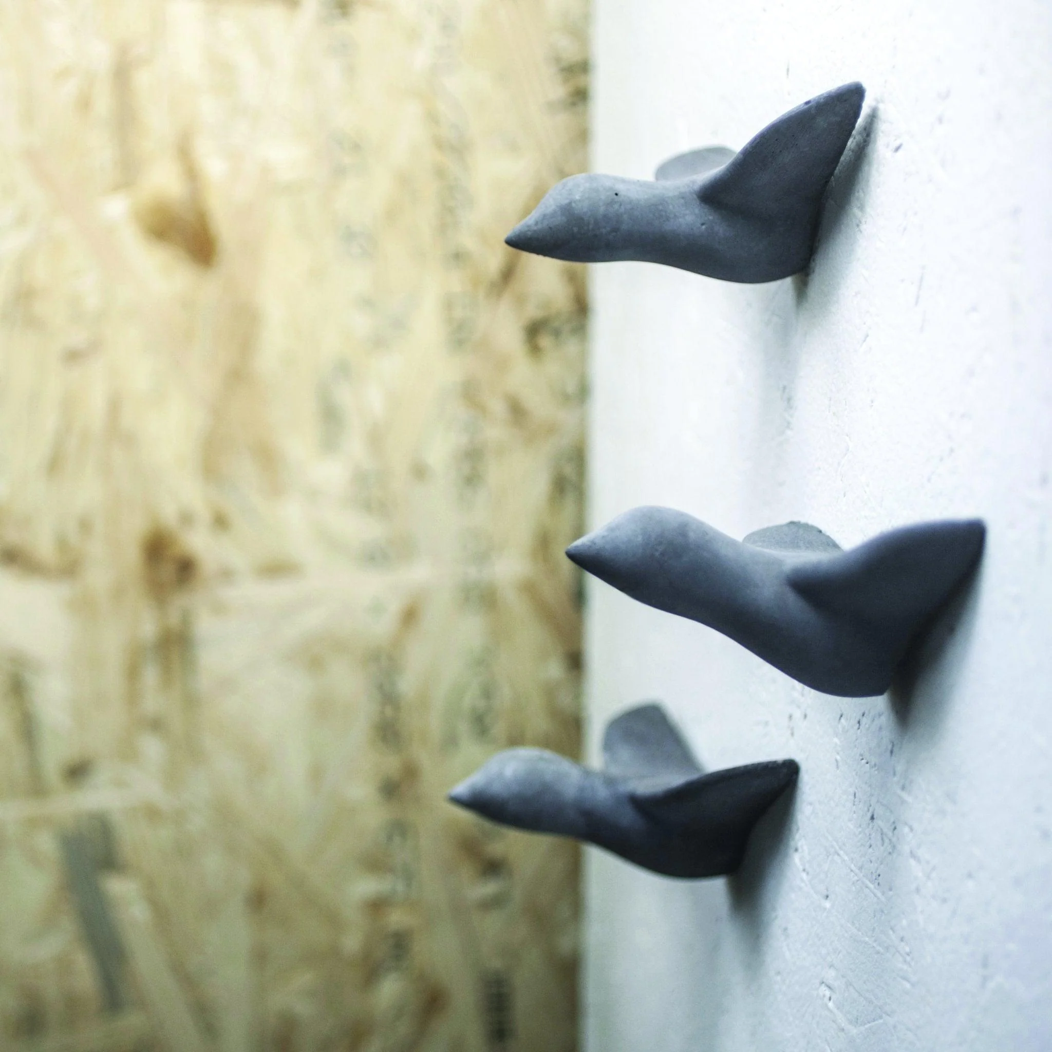 Black Excursion Bird Wall Hanger - Image 5