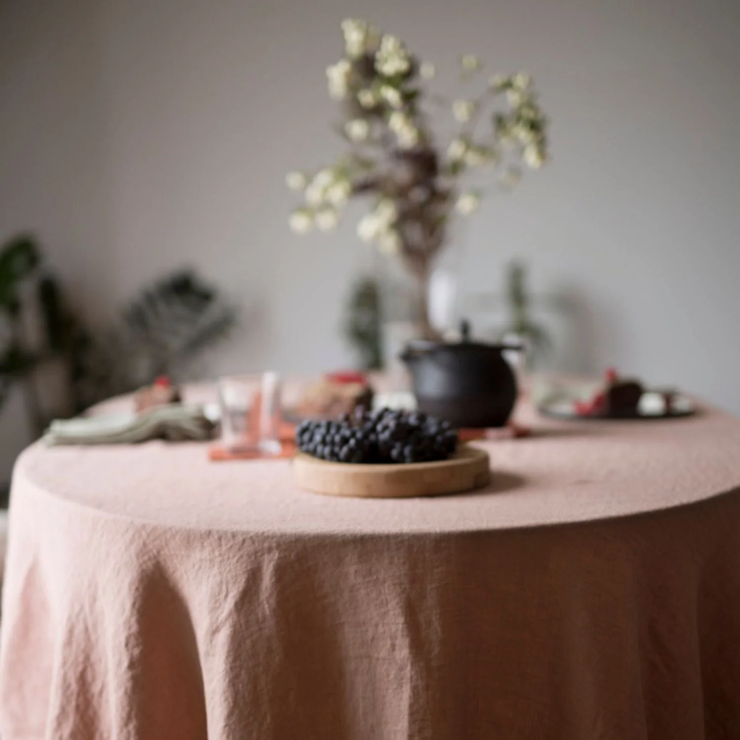Cafe Creme Linen Tablecloth - Image 6
