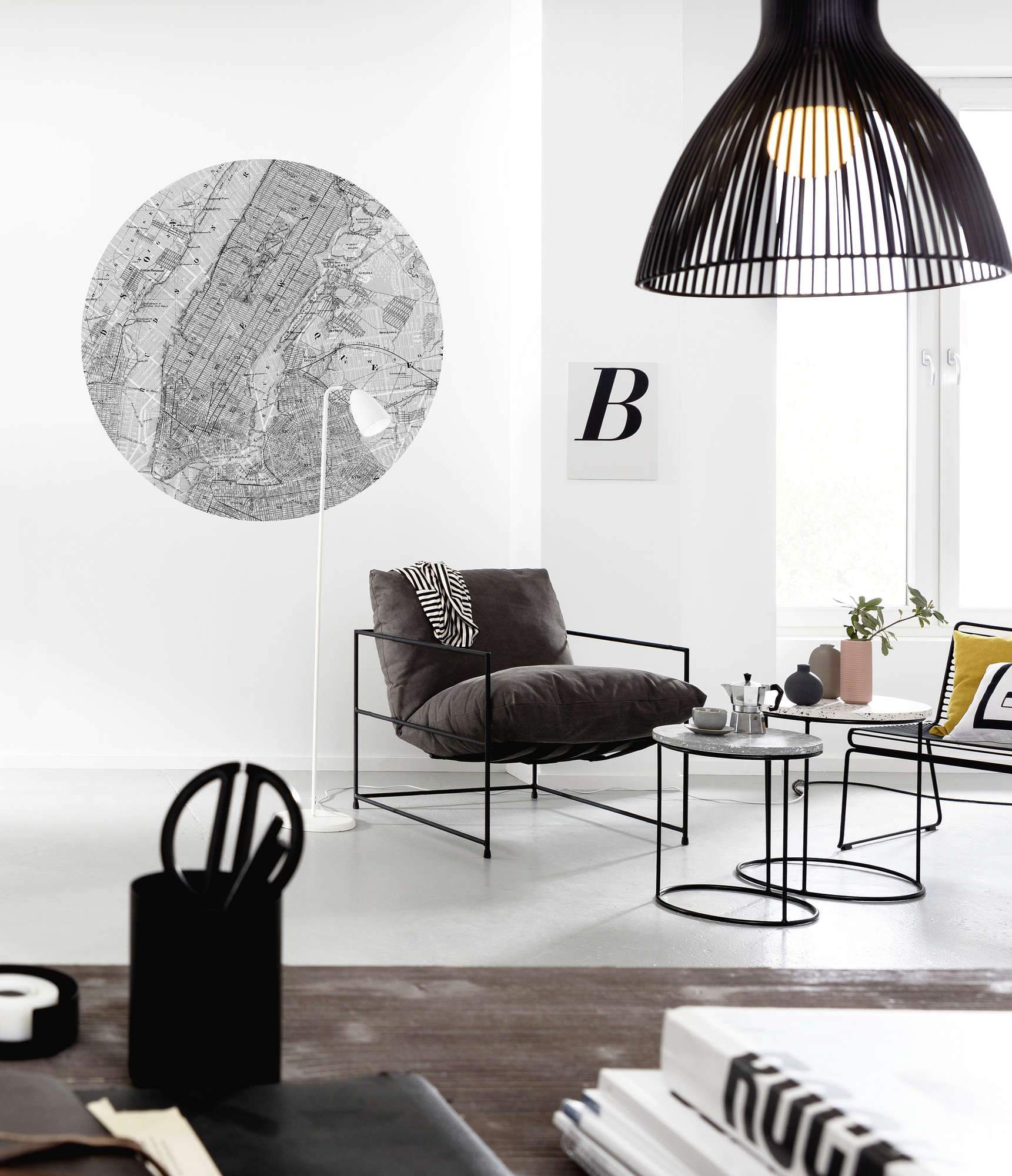 Map Black and White Circle Wallpaper (Self-Adhesive)