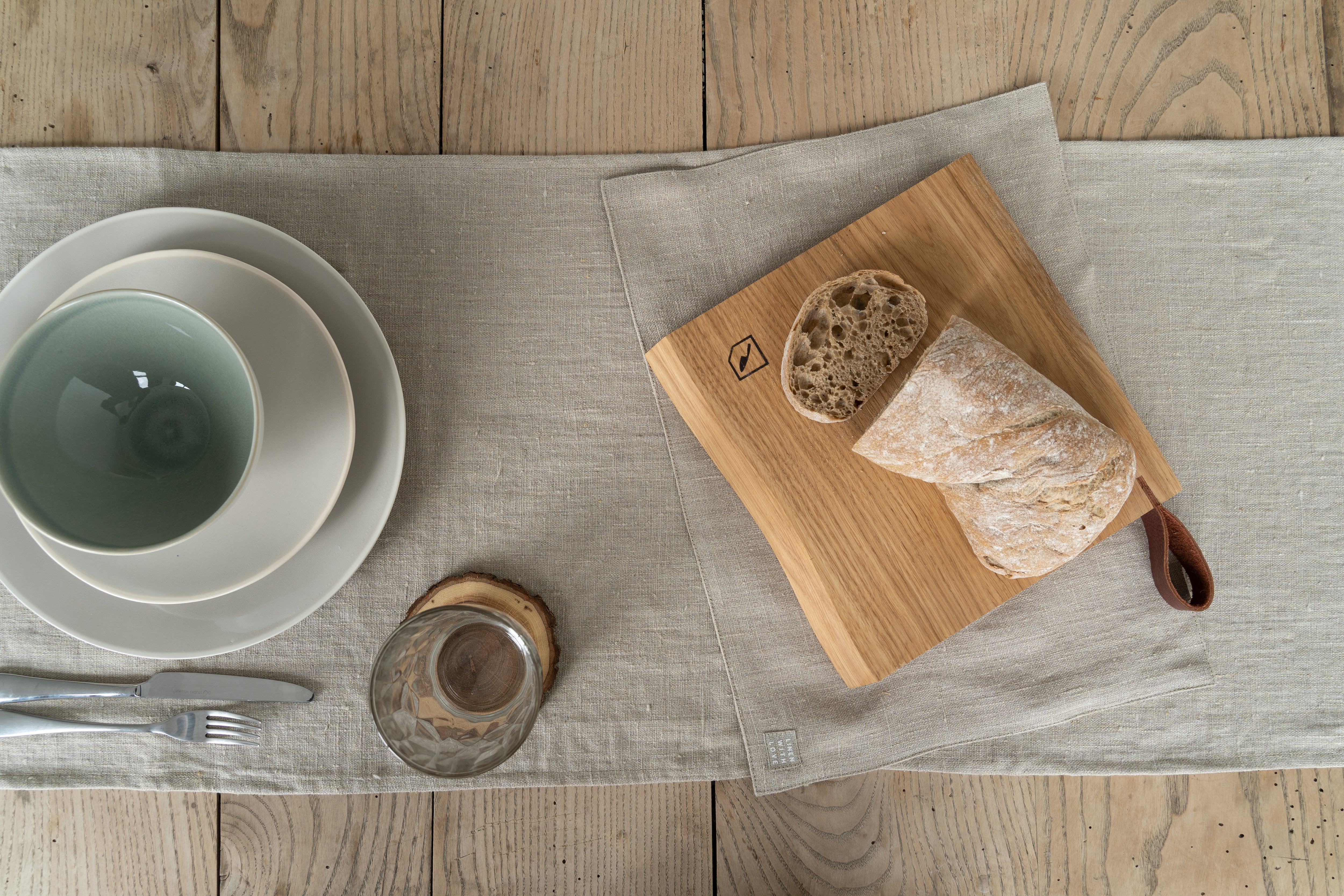 Mediea Large Oak Cutting Board - Image 13