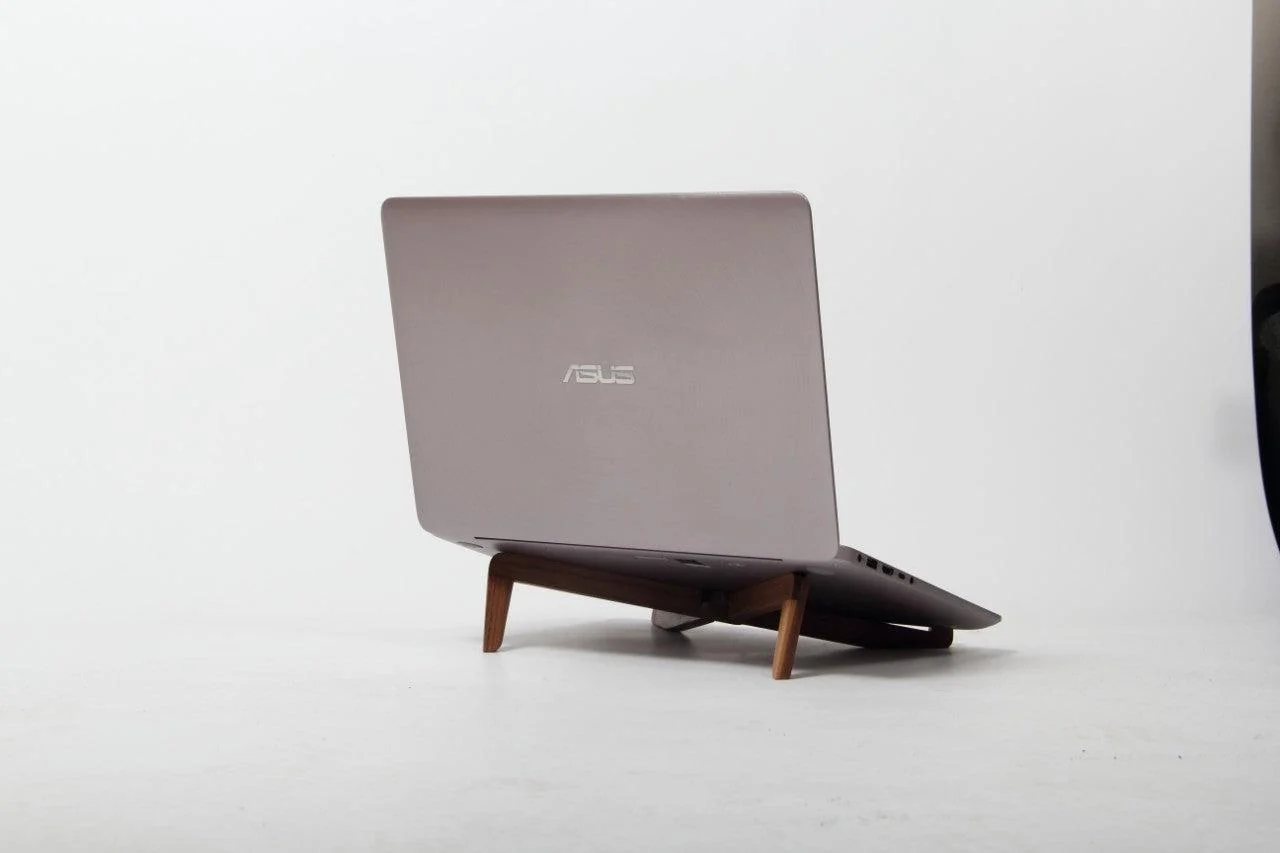 Stiprus Oak Laptop Stand - Image 3